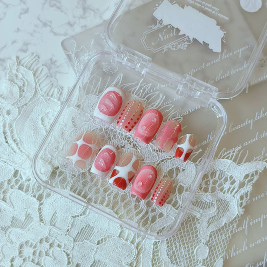 Abstract Art Nails | Short Square Reusable Nail Set