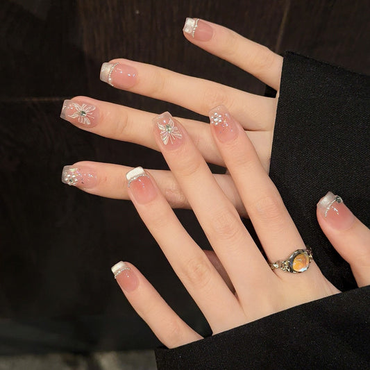 Nude Silver Star Design - Celestial Natural Nail Art Collection