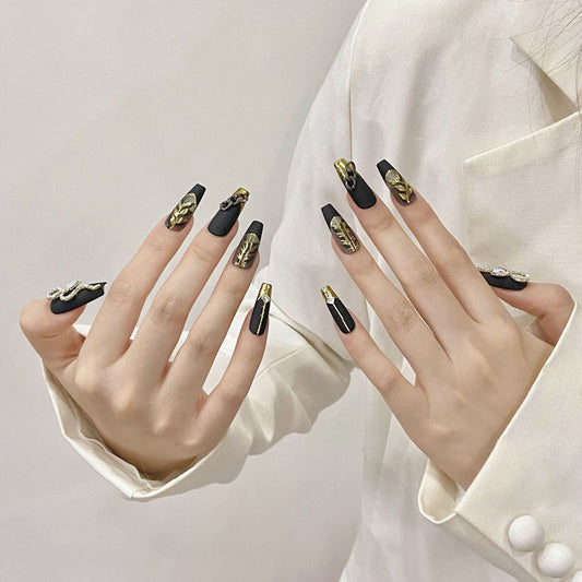 Black Gold Snake Pattern Design - Luxury Reptile Nail Art Collection