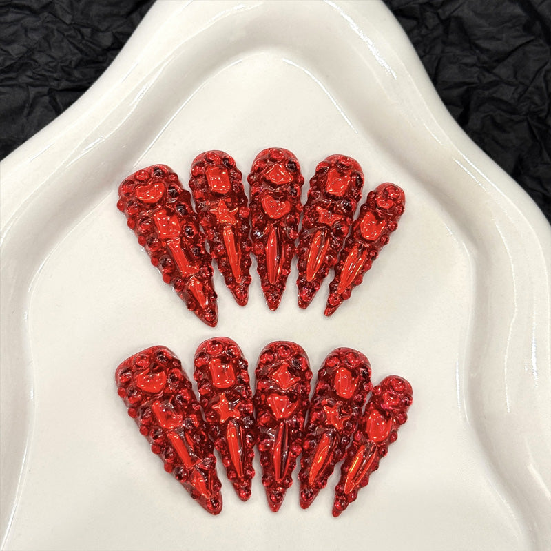 Glamorous red nail style