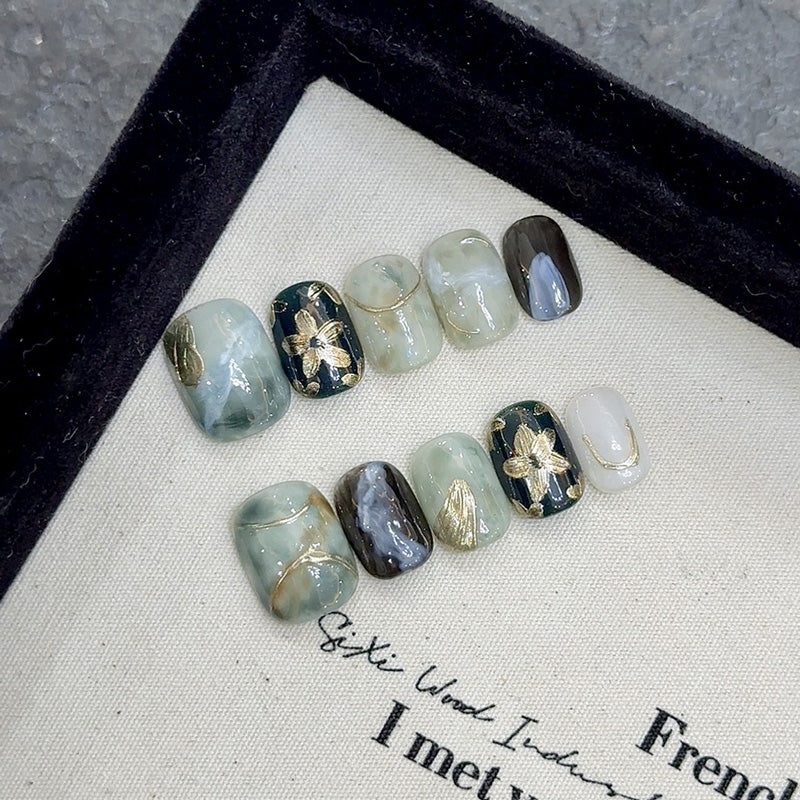  Handmade Squoval Shape Short Nails - Complete Botanical Press On Set