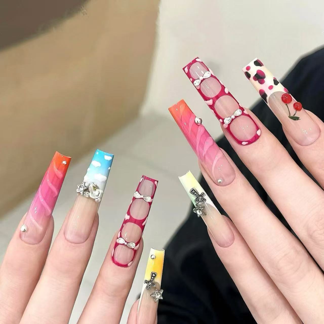 Gradient Floral & Starry Press On Nails - Rhinestone Glam | Kapownails
