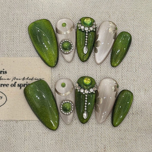 Stiletto Press - on Nails with Rhinestone Accents