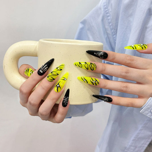 Metal Decoration Details - Edgy Gothic Nail Accessories