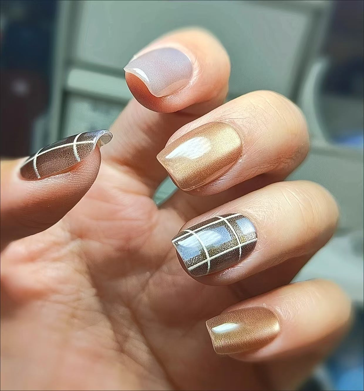 Kapownails Black Gold Cat Eye Press-On Nails - Glamorous Magnetic Design