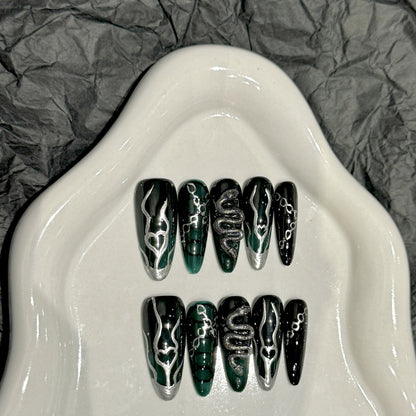 Handmade Oval Shape Wild Nails - Complete Reptile Pattern Set