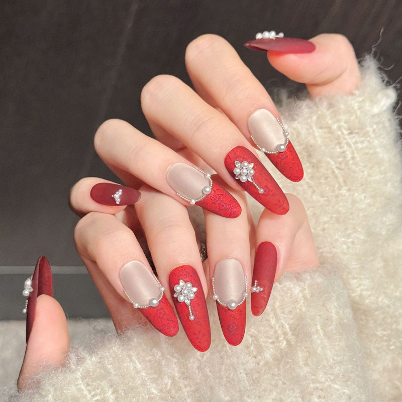 Exquisite oval press-on nails featuring red & nude, pearl flower charms & rhinestone chains - Wedding elegance at home - Set of 10 nails