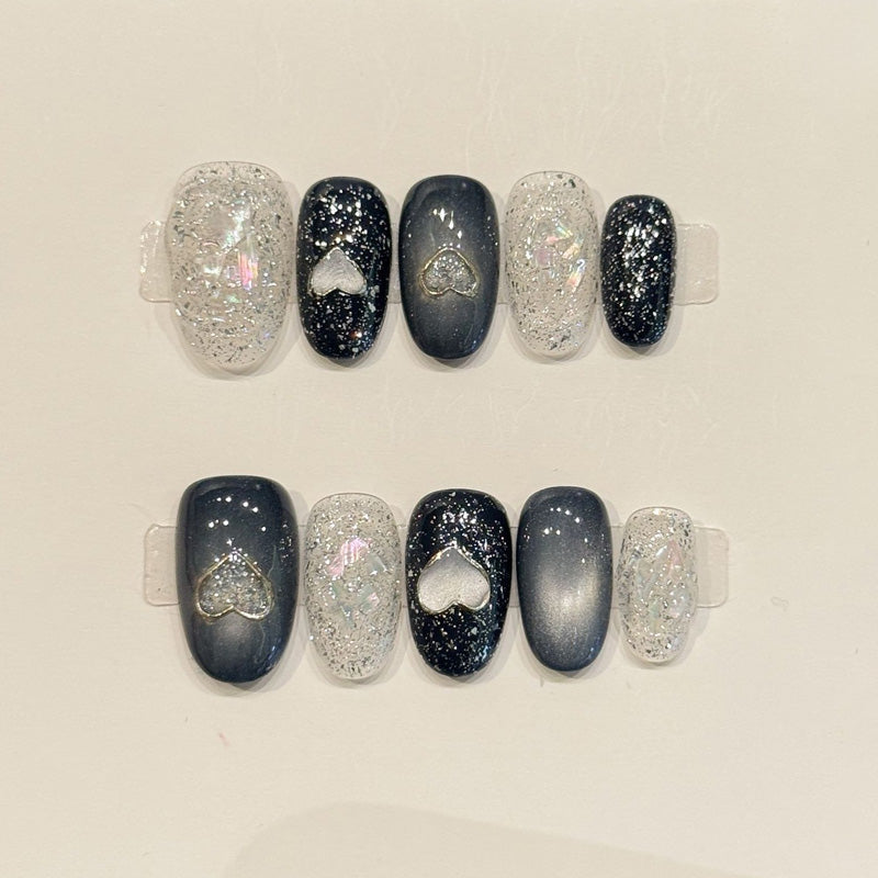 KAPOWNAILS oval nails featuring celestial design - silver outline hearts, holographic galaxy sparkle, cat-eye gradient, handcrafted quality, 10-piece set