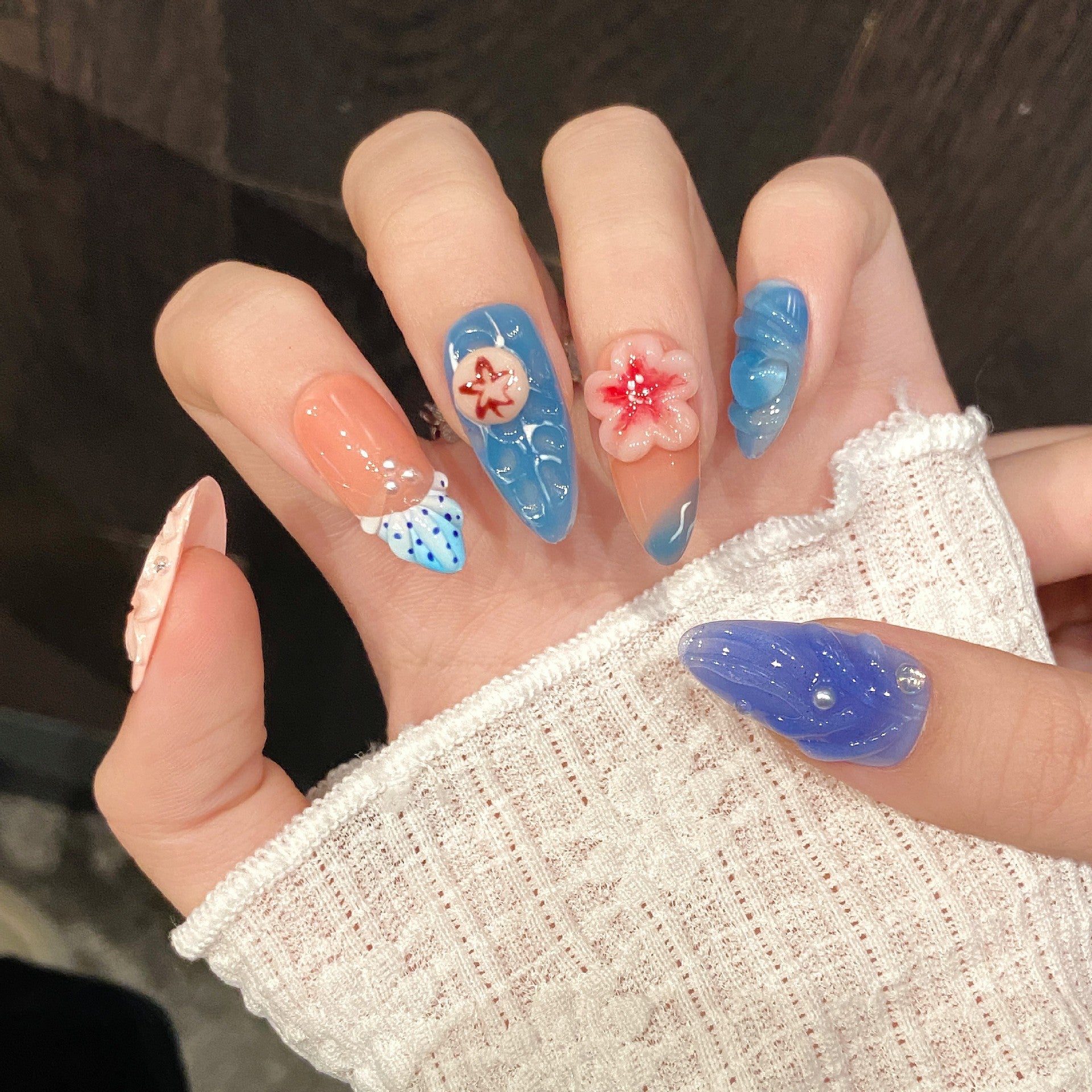 KAPOWNAILS 3D Flower & Shell Press - on Nails, Blue - Peach Gradient with Cute Patterns, Trendy Wearable Nail Art