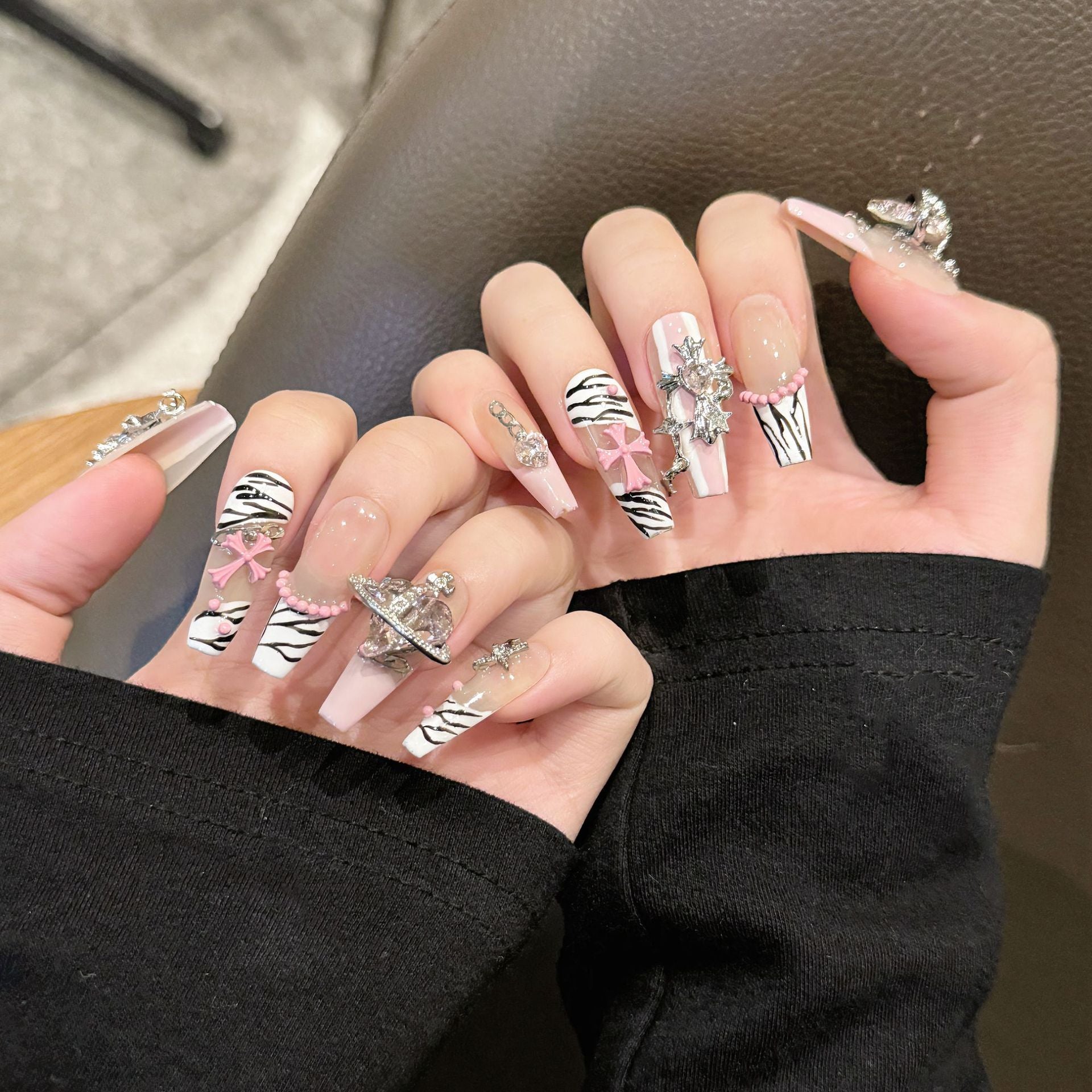 KAPOWNAILS Pink & White Zebra Press - on Nails with Rhinestone Charms, Y2K - Inspired Wearable Nail Art