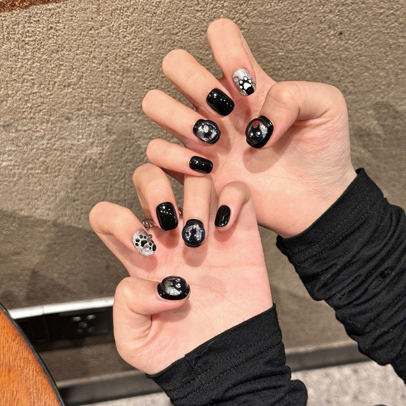 Premium squoval short press-on nails for contemporary living - clean design, office-ready style, perfect for active lifestyles & daily wear